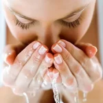 نحوه صحیح شستن صورت بعد از بوتاکس